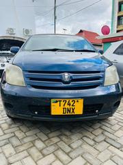 Toyota IST 2004 Blue for sale