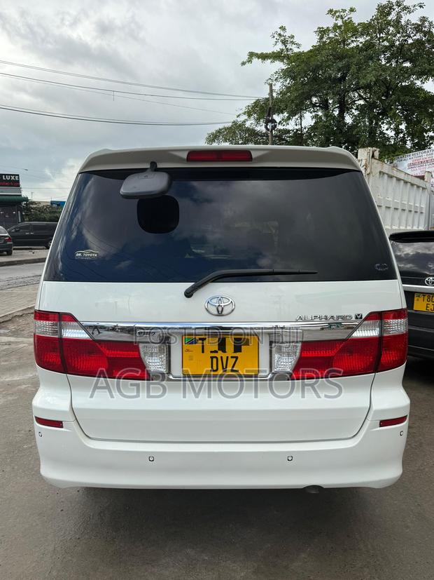 Toyota Alphard 2005 White