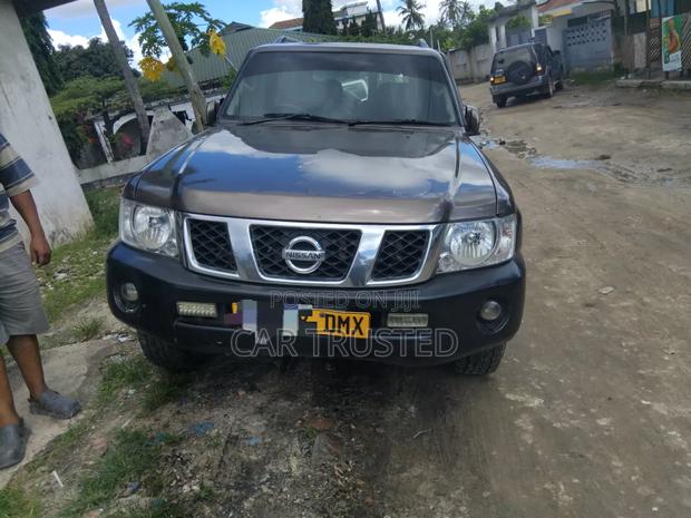 Nissan Patrol 4.8 GRX 2005 Green