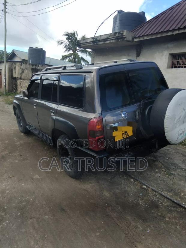 Nissan Patrol 4.8 GRX 2005 Green