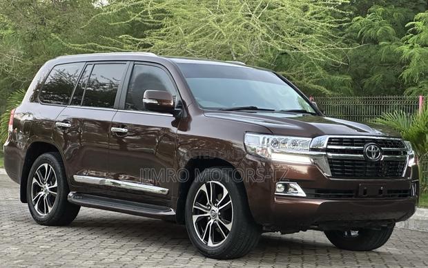 Toyota Land Cruiser 2015 Purple