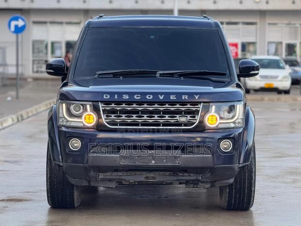 Land Rover Discovery 2014 Blue