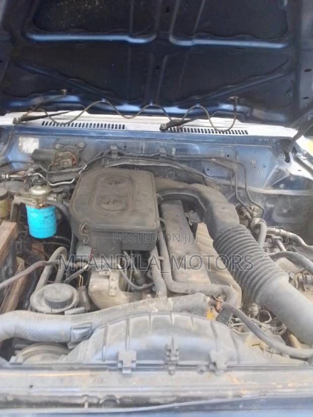 Nissan Patrol 1999 Blue