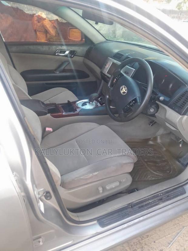 Toyota Mark X 2005 Silver