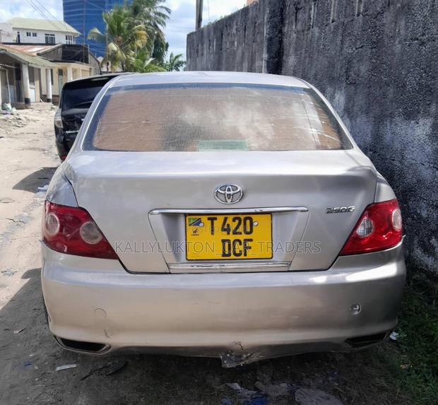 Toyota Mark X 2005 Silver