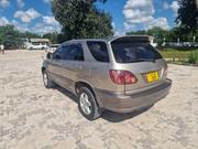 Toyota Harrier 2004 Gold for sale