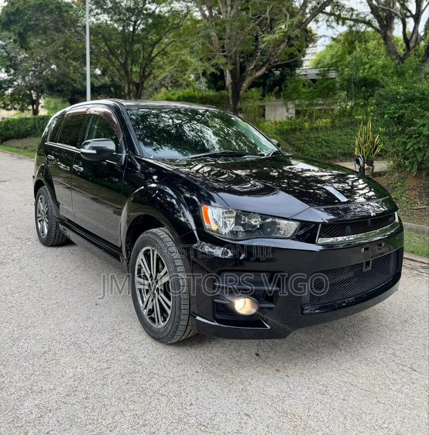 Mitsubishi Outlander 2011 Black