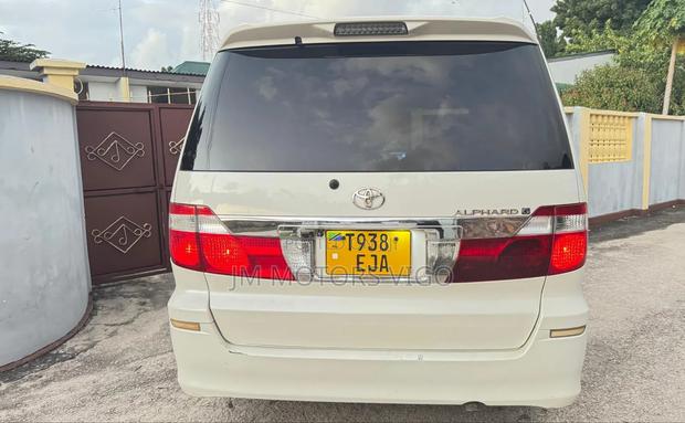 Toyota Alphard 2005 White