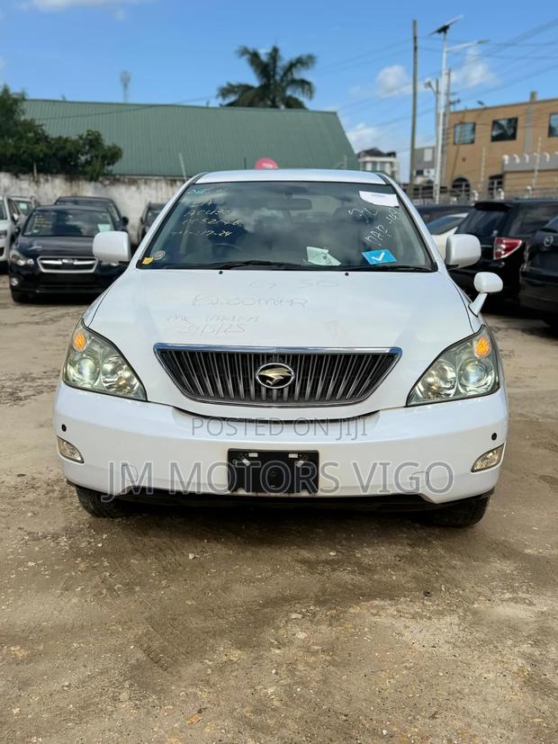 Toyota Harrier 2007 White