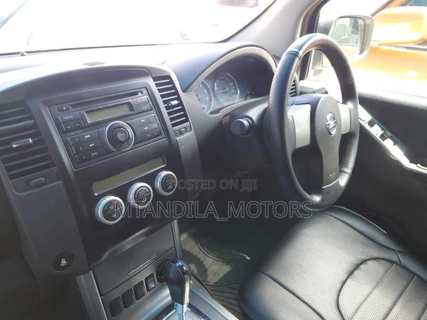 Nissan Elgrand 2006 White