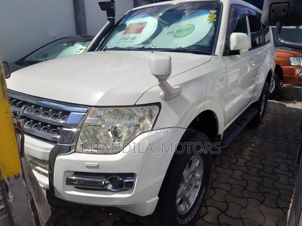 Mitsubishi Pajero 3.8 V6 GLS/GLX 2010 White
