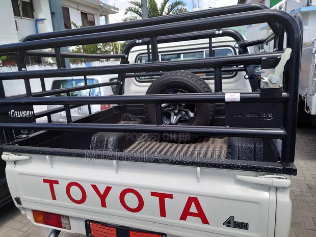 Toyota Land Cruiser 3.3 Diesel 4WD 2022 White