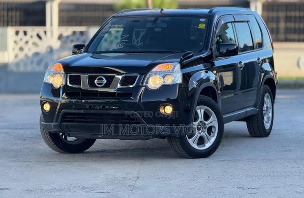 Nissan X-Trail 2010 Black