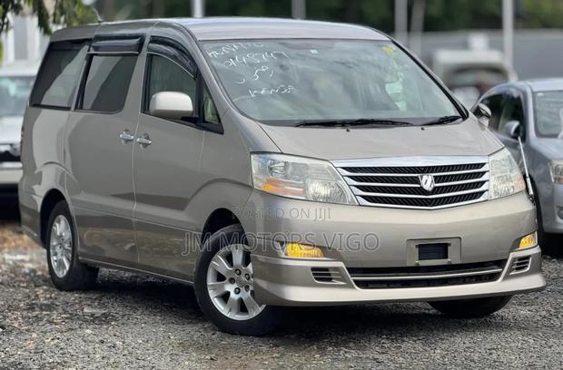 Toyota Alphard 2006 Gold