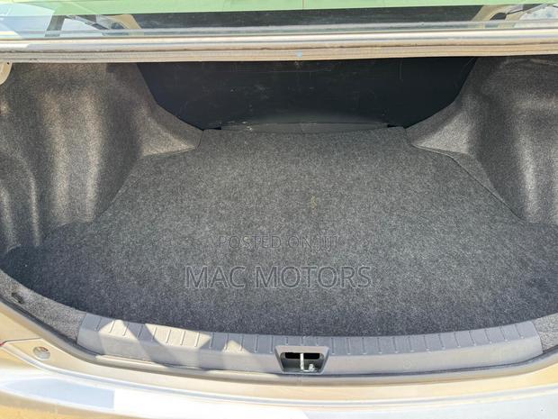 Toyota Axio 1.5 X 2WD 2011 Silver