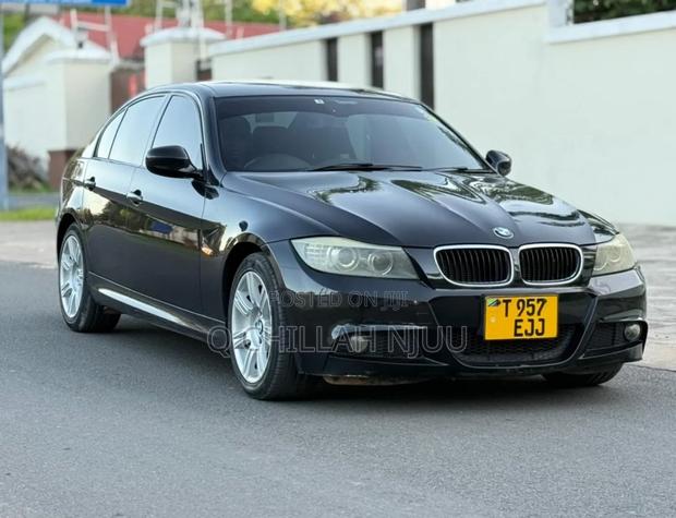BMW 3 Series 2011 Black