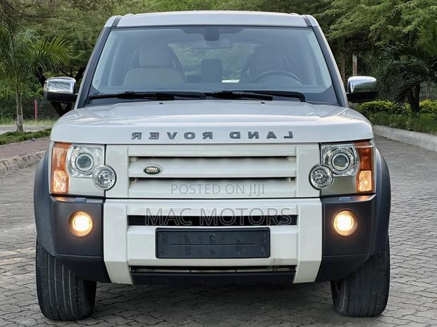 Land Rover Discovery 2009 White