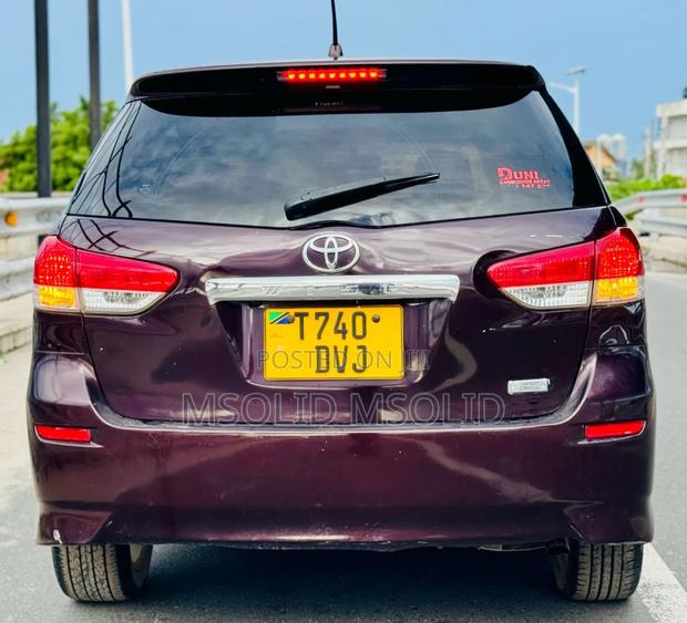 Toyota Wish 2011 Burgundy