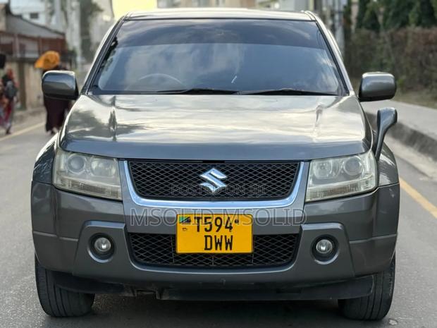 Suzuki Escudo 2007 Gray