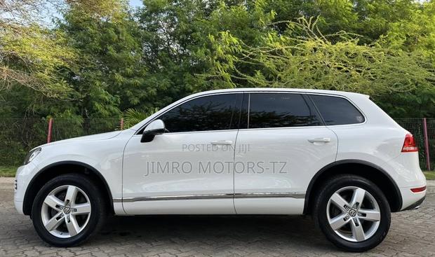 Volkswagen Touareg 2013 White
