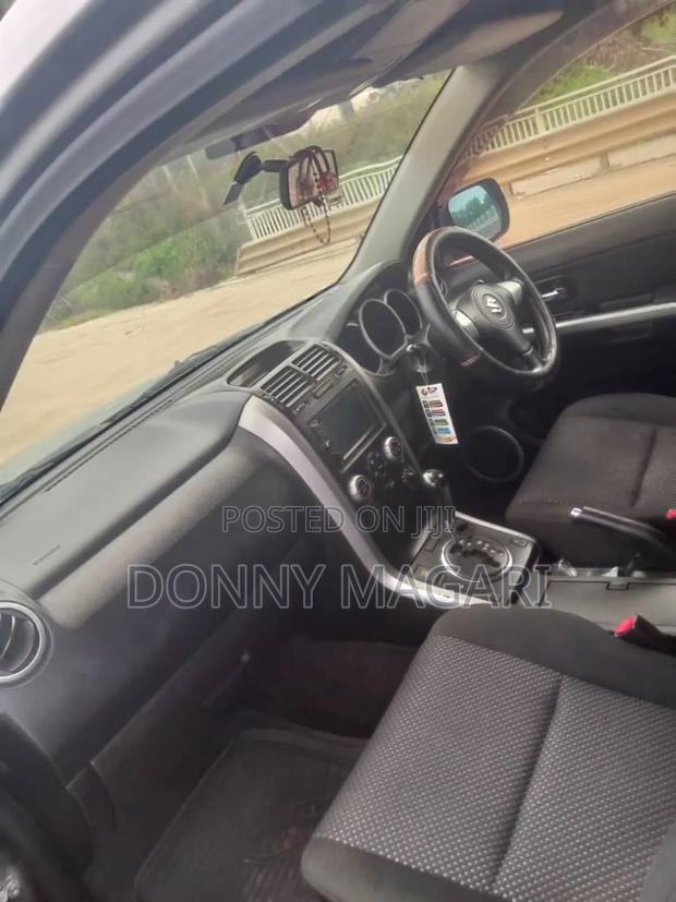 Suzuki Escudo 2008 Gray