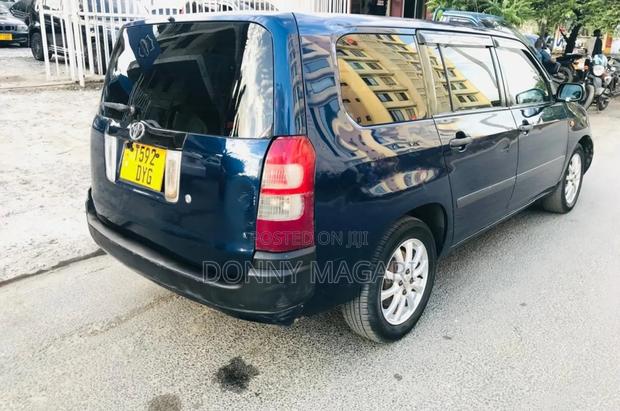 Toyota Probox 2011 Blue