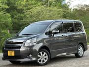 Toyota Noah 2007 Gray for sale