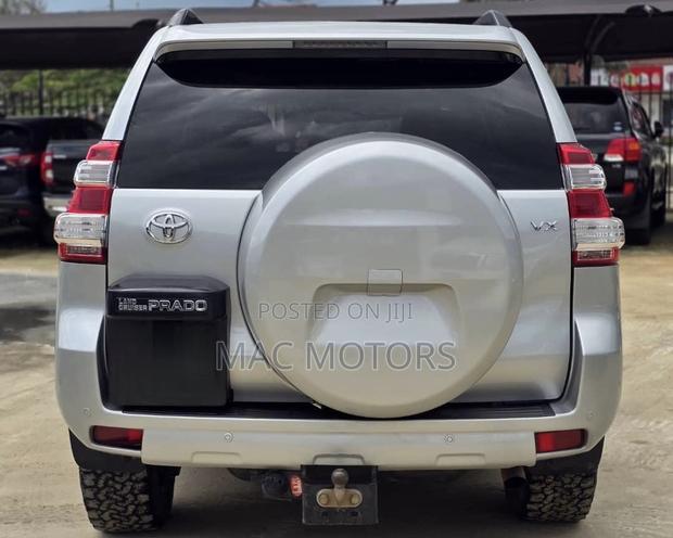 Toyota Land Cruiser Prado 3.0 TD 2012 Silver