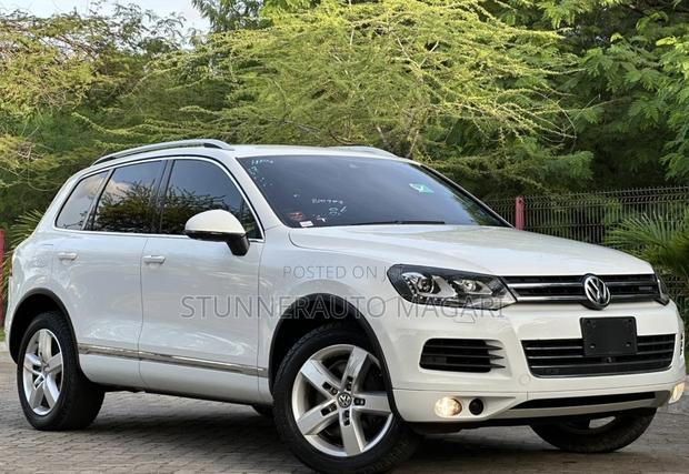 Volkswagen Touareg 2013 White
