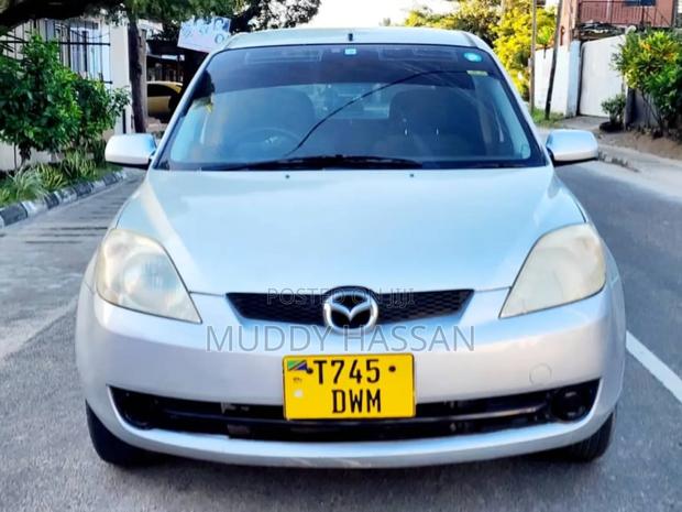 Mazda Demio 2006 Silver