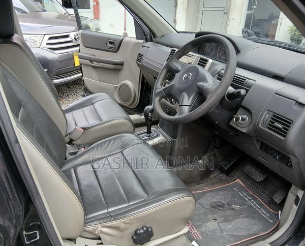 Nissan X-Trail 2.0 2004 Black