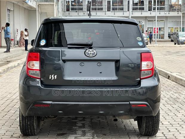Toyota IST 2007 Black
