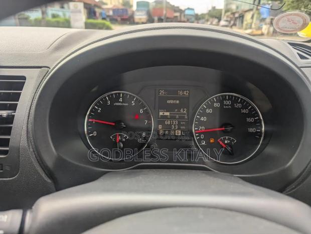 Nissan X-Trail 2.0 Petrol XE 2010 Black