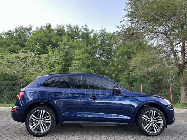Audi Q5 2.0T Premium AWD quattro 2019 Blue