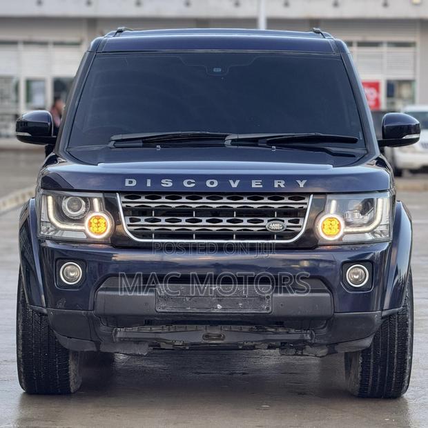 Land Rover Discovery 2015 Blue