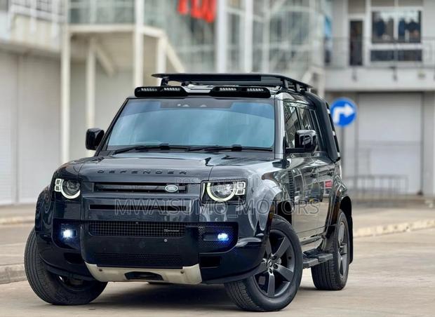 Land Rover Defender 2022 Gray