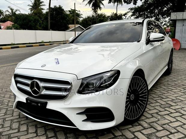 Mercedes-Benz E200 2016 White