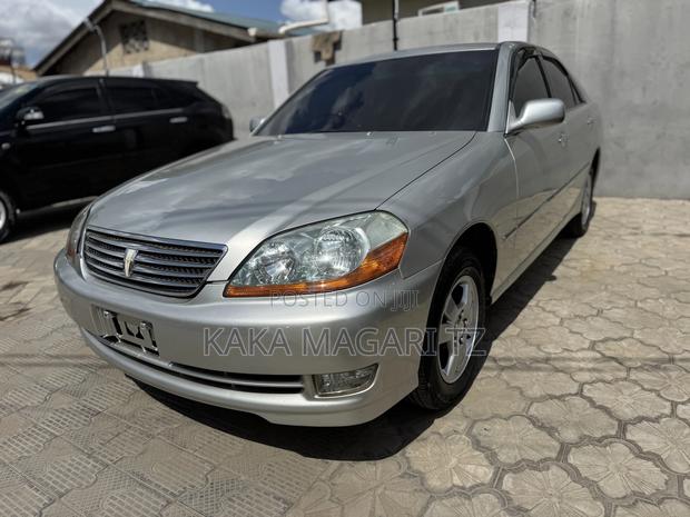 Toyota Mark II 2002 Silver