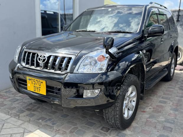 Toyota Land Cruiser 2007 Black