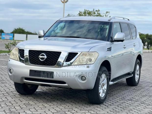 Nissan Patrol 2015 Silver
