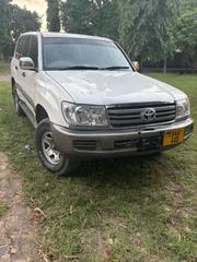 Toyota Land Cruiser HDJ 100 2003 White for sale