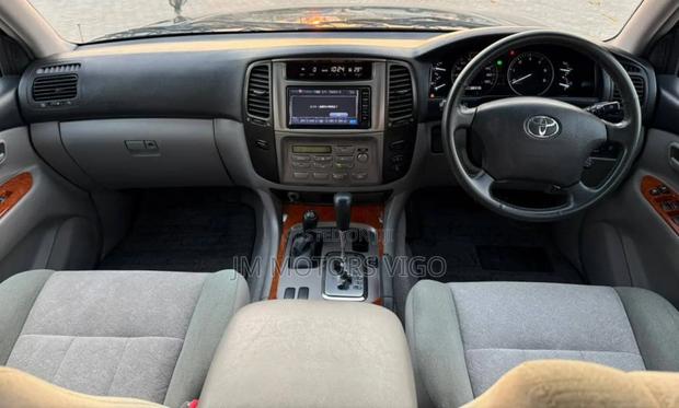 Toyota Land Cruiser 2007 Green