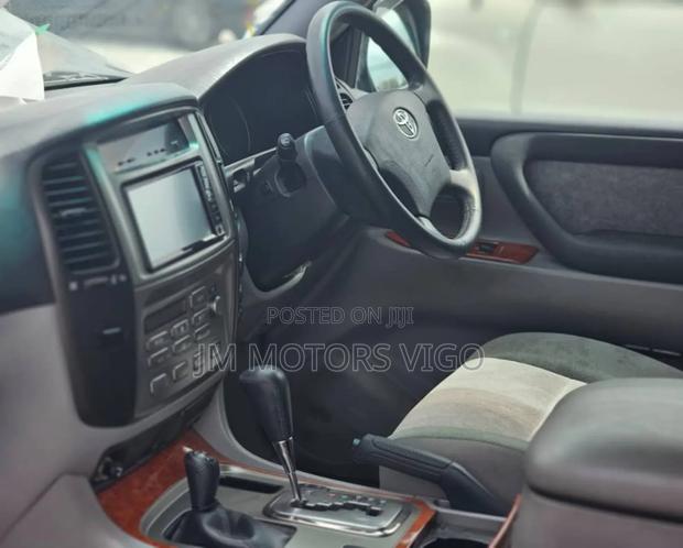 Toyota Land Cruiser 2007 Green