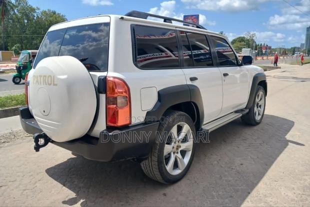 Nissan Patrol 2008 White