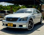 Toyota Crown 2004 Silver for sale