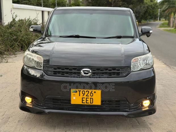 Toyota Corolla Rumion 2010 Black