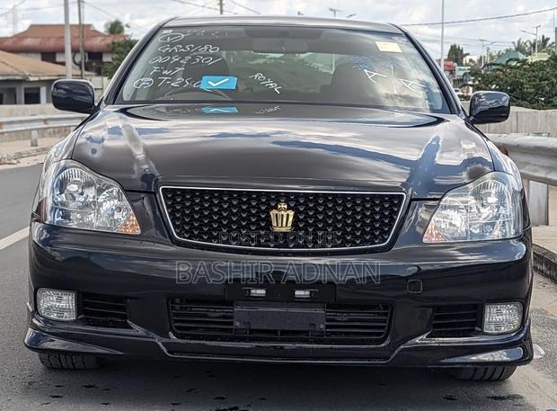 Toyota Crown 2006 Black