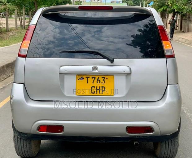 Suzuki Swift 2004 Silver