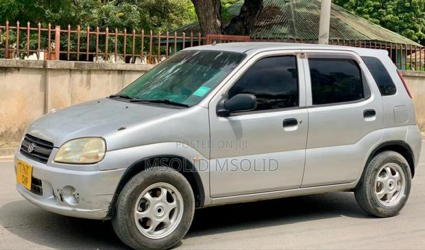 Suzuki Swift 2004 Silver
