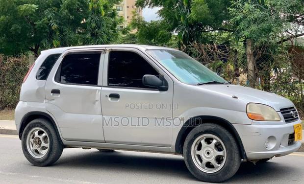 Suzuki Swift 2004 Silver